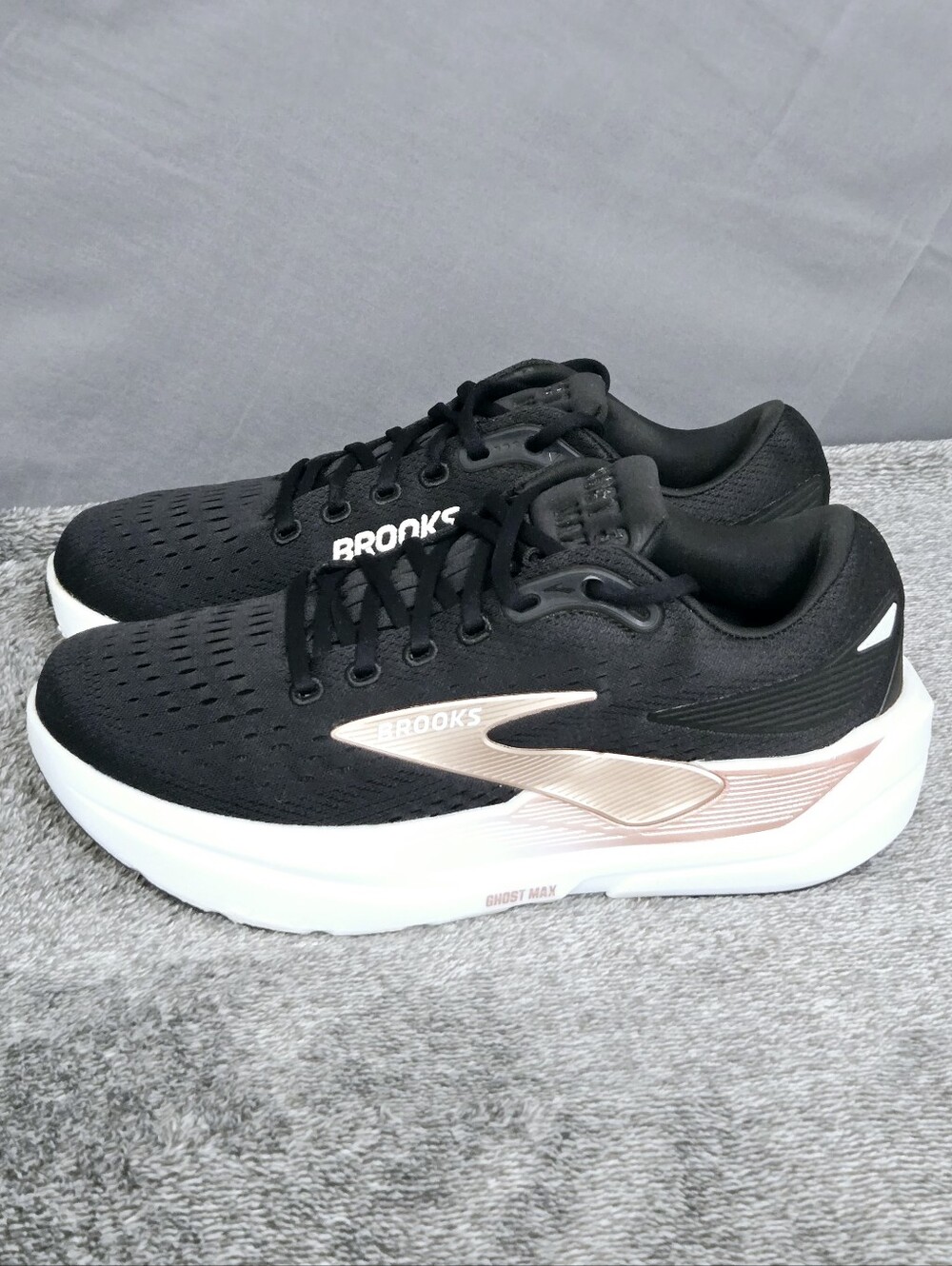 Brooks Ghost Max 3 Running Shoes Womens 9.5D Wide Black Rose Gold Athleisure